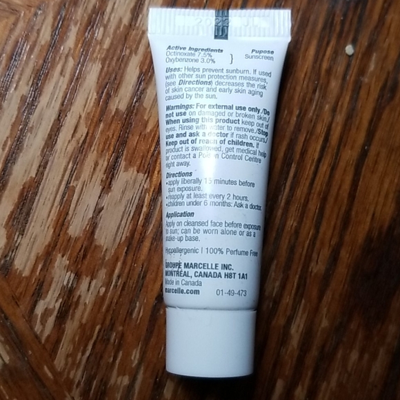 Makeup - Picture 3 of 3